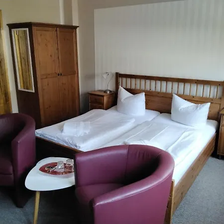 Am Weinbergschloss 3*