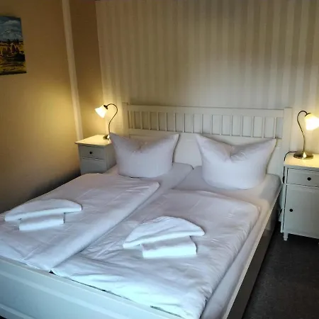 Am Weinbergschloss 3* Waren (Mueritz)