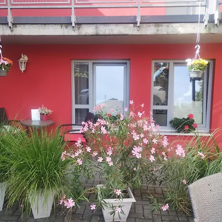 Am Weinbergschloss 3* Waren