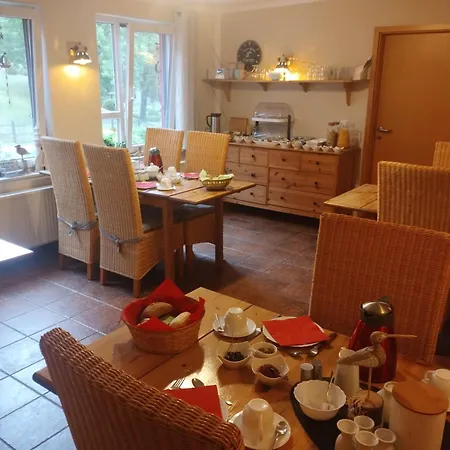 Am Weinbergschloss 3*
