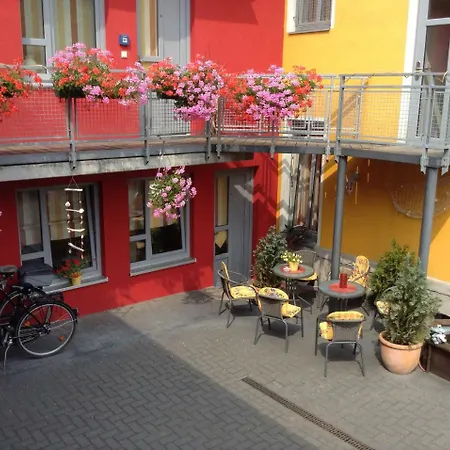 Am Weinbergschloss